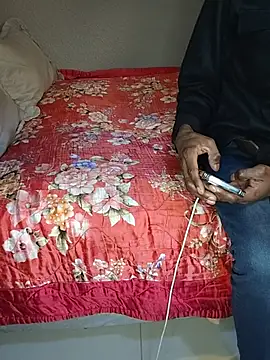 THATHAIRYTALLDUDE Webcamshow