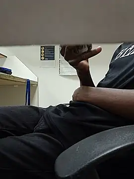 THATHAIRYTALLDUDE Webcam-Show