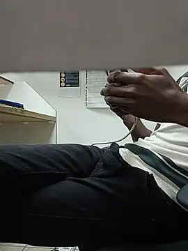 THATHAIRYTALLDUDE webkamerás műsora