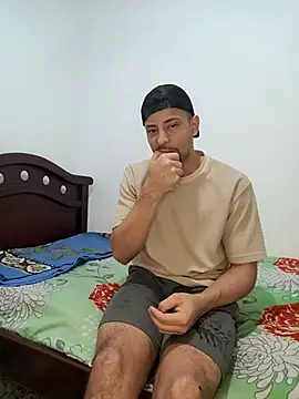 Cris_LaCobra_'s Webcam Show