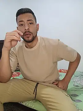 Cris_LaCobra_ 网络视讯表演
