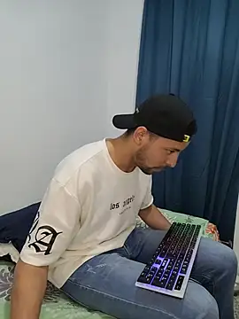 Cris_LaCobra_ webkamerás műsora