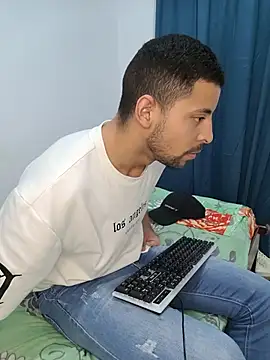 Show de Cris_LaCobra_ na webcam