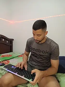 Cris_LaCobra_'s Webcam Show