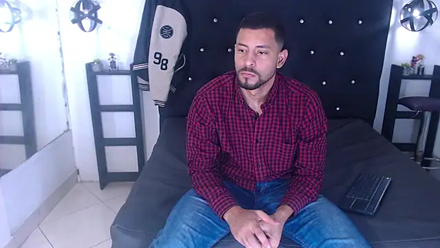 Živý XXX chat Cris_LaCobra_