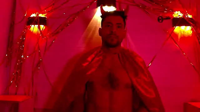 Cris_LaCobra_'s Live XXX Chat