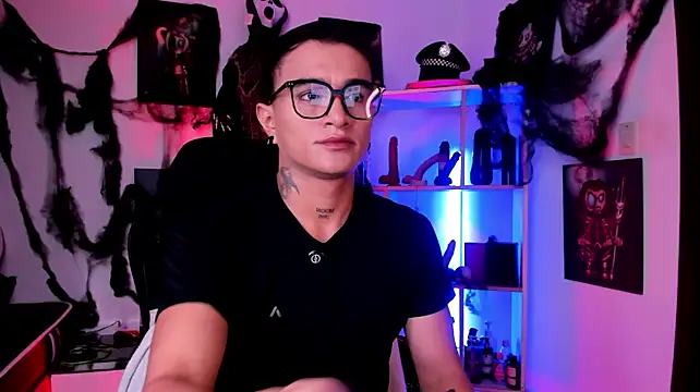 LiamDeeps Adlı Modelin Web Kamerası Şovu