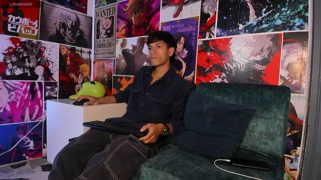 Show modela Im_Kael_ na web-kameri