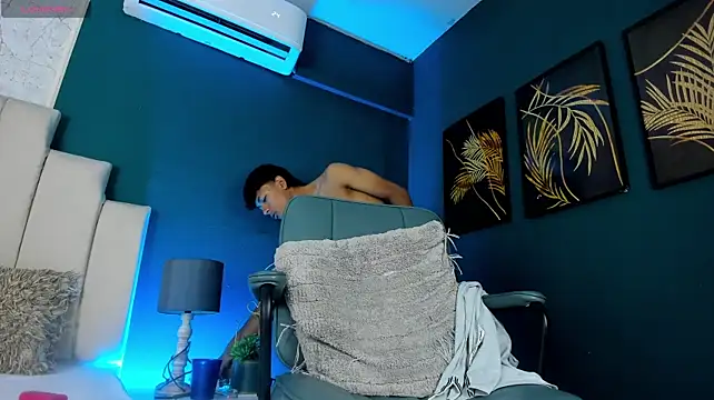 Im_Kael_ Adlı Modelin Web Kamerası Şovu