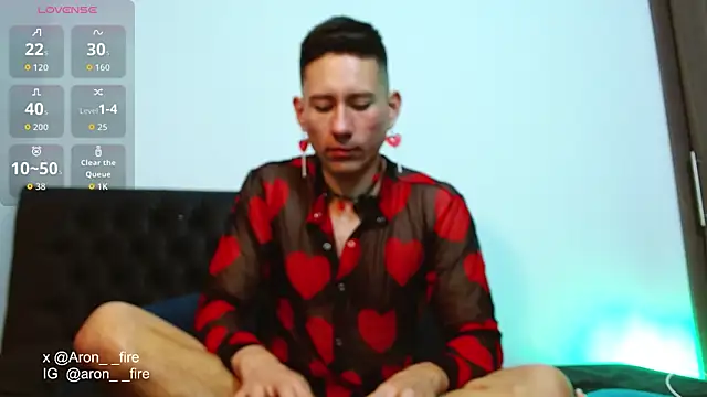 aron__fire Webcam Show