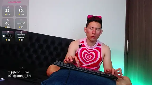 aron__fire webkamerás műsora