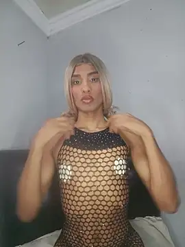 Valentina-2003n Webbikameraesitys