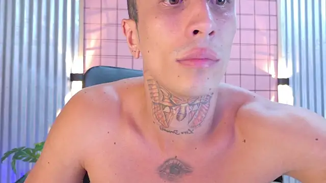 Webkamerová show ostbot_