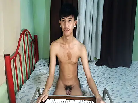 Show modela Hardfucker_Charles na web-kameri