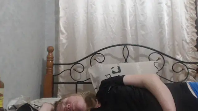 CharleyReidy Chat XXX live