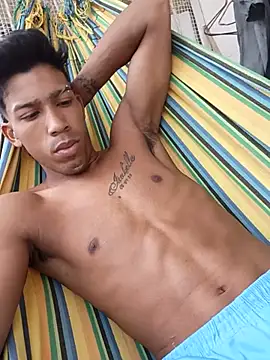 Show de hotcesar69 na webcam