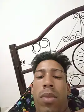 hotcesar69's Webcam Show