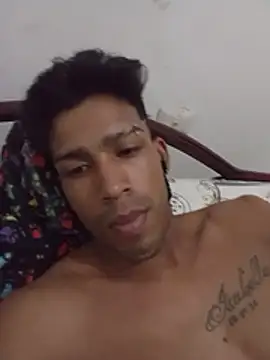 hotcesar69 webcam show