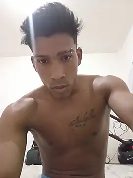 hotcesar69 网络视讯表演