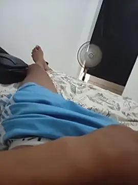 hotcesar69 Webcam Show