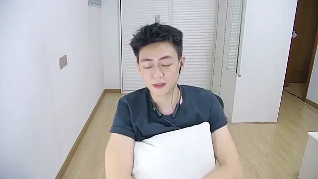a1102683782 Show Webcam