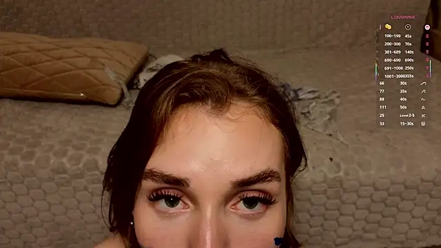 DelanaHenter webcam show