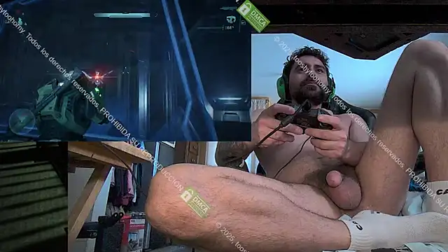 tooshytoohorny's Webcam Show