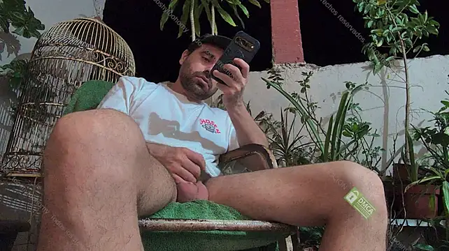 tooshytoohorny Webcam show