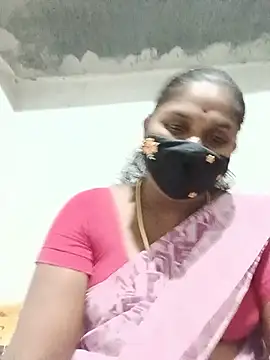 Tamil-Nandhini Adlı Modelin Web Kamerası Şovu