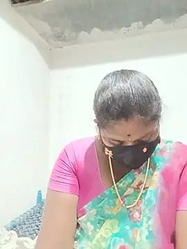 Tamil-Nandhini Adlı Modelin Web Kamerası Şovu
