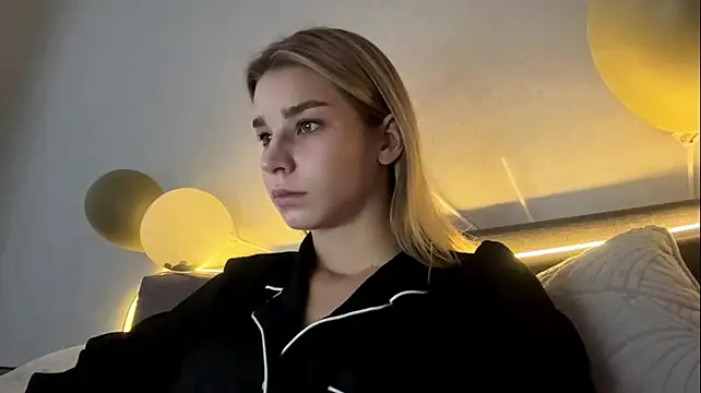 PickmeGirl webcam show
