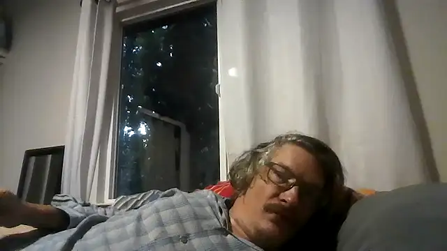 riffraff69 Show in webcam