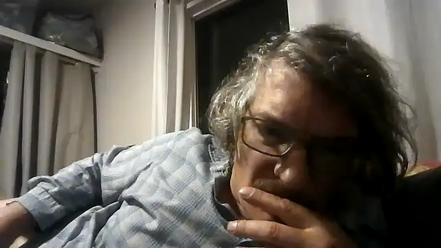 הופעת וובקאם של riffraff69