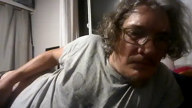 riffraff69 Show in webcam