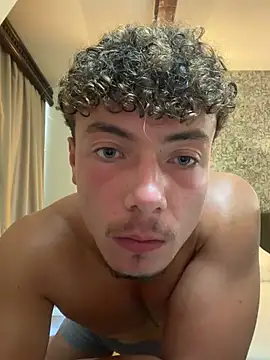 alexfndln Webbikameraesitys