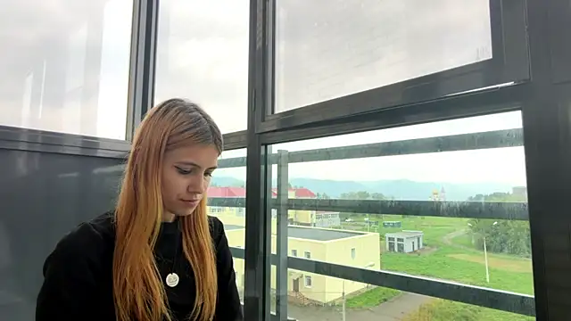 LinZavr Adlı Modelin Canlı XXX Sohbeti