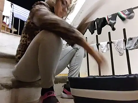 Paragura Webcam show