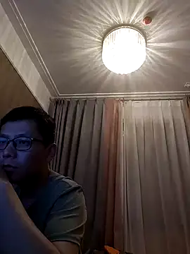 ResoldScrap 网络视讯表演