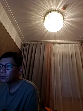 ResoldScrap 网络视讯表演