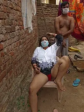 Show modela priyasharma0101 na web-kameri