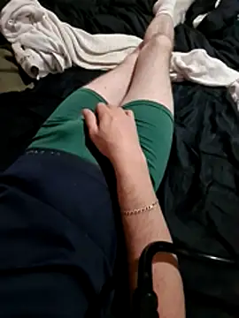 AllwaysHornyJames Webcamshow