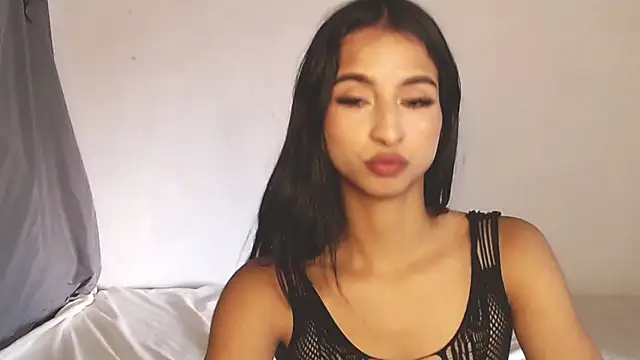 Miss_isaa_X Pertunjukan Webcam