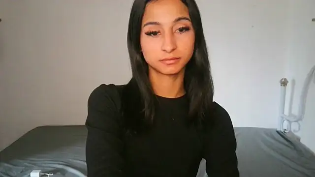 Miss_isaa_X Pertunjukan Webcam