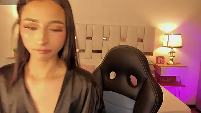 Miss_isaa_Xのウェブカメラショー