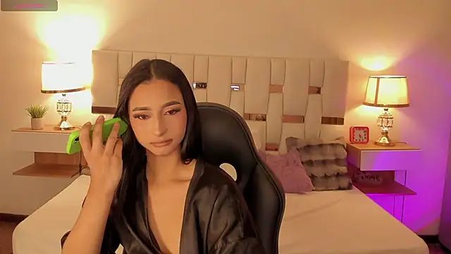 Webkamerová show Miss_isaa_X
