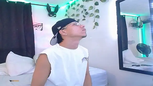 Webkamerová show Anyelo_miuller99