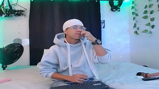 Anyelo_miuller99 Webcam Show
