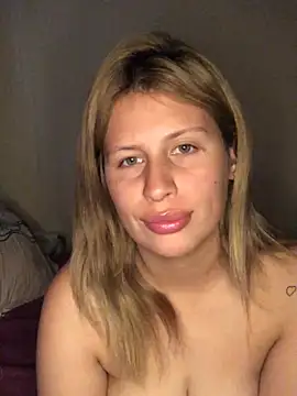 Živý XXX chat EmillySinn