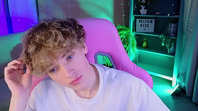 Webkamerová show kevingarsiaa