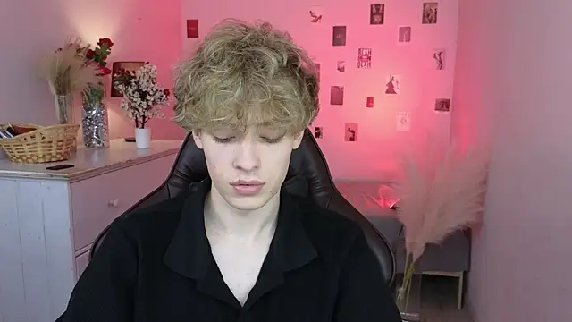 kevingarsiaan Webbikameraesitys